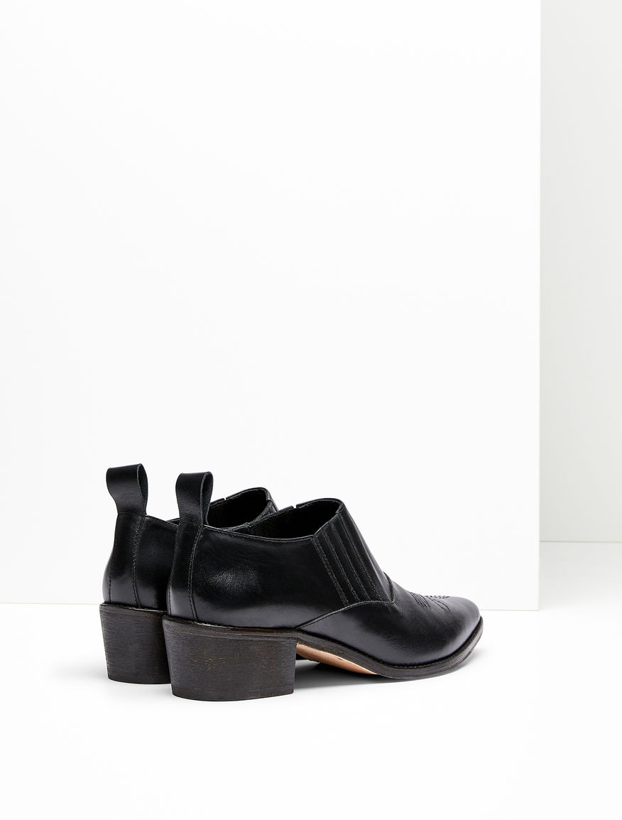 Leather cowboy shoes Weekend Maxmara Leather cowboy shoes Weekend Maxmara