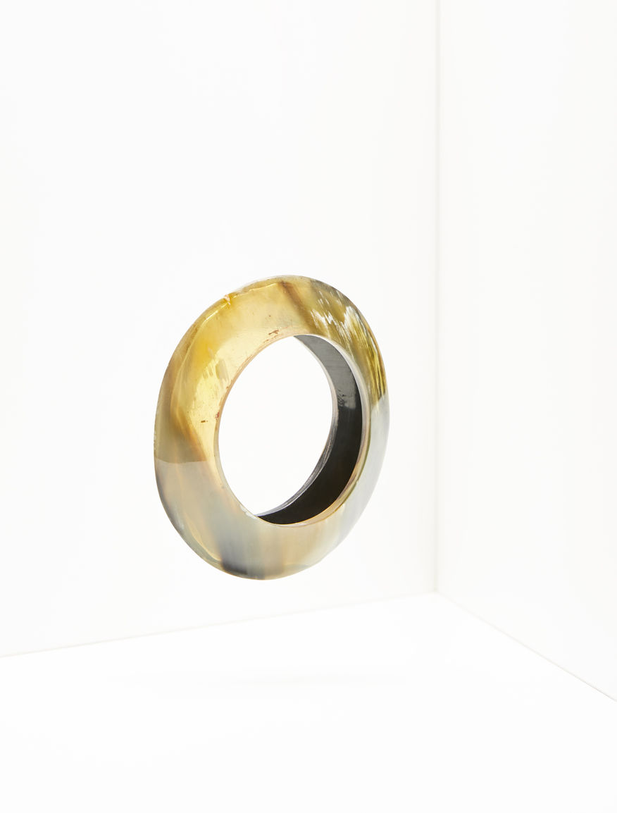 Bracciale rigido in corno Weekend Maxmara Bracciale rigido in corno Weekend Maxmara