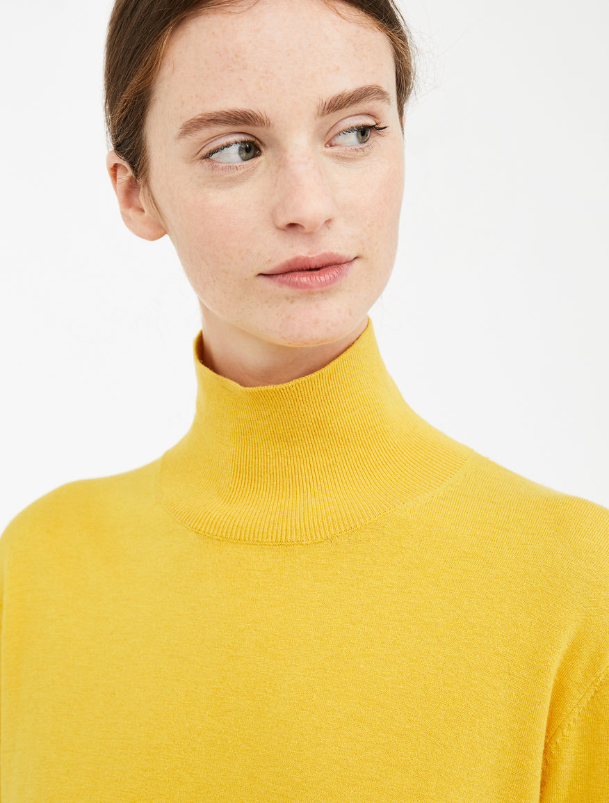 Silk and wool yarn polo neck jumper Weekend Maxmara Silk and wool yarn polo neck jumper Weekend Maxmara
