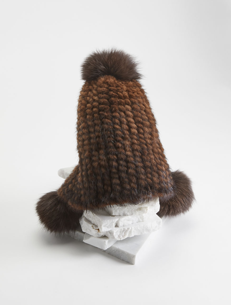 Cappello in visone e volpe Weekend Maxmara Cappello in visone e volpe Weekend Maxmara