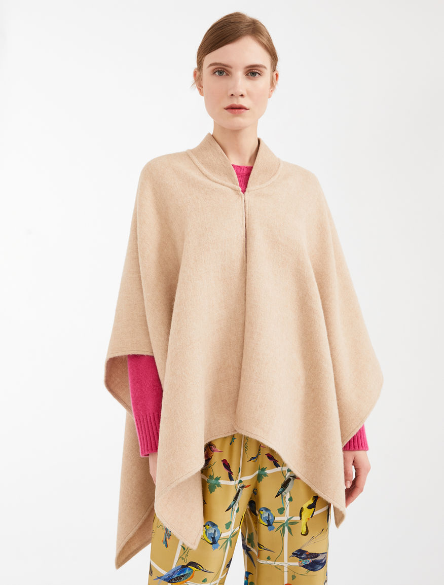 Alpaca cape Weekend Maxmara Alpaca cape Weekend Maxmara