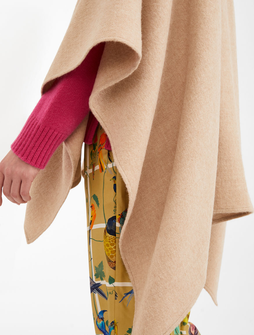 Alpaca cape Weekend Maxmara Alpaca cape Weekend Maxmara