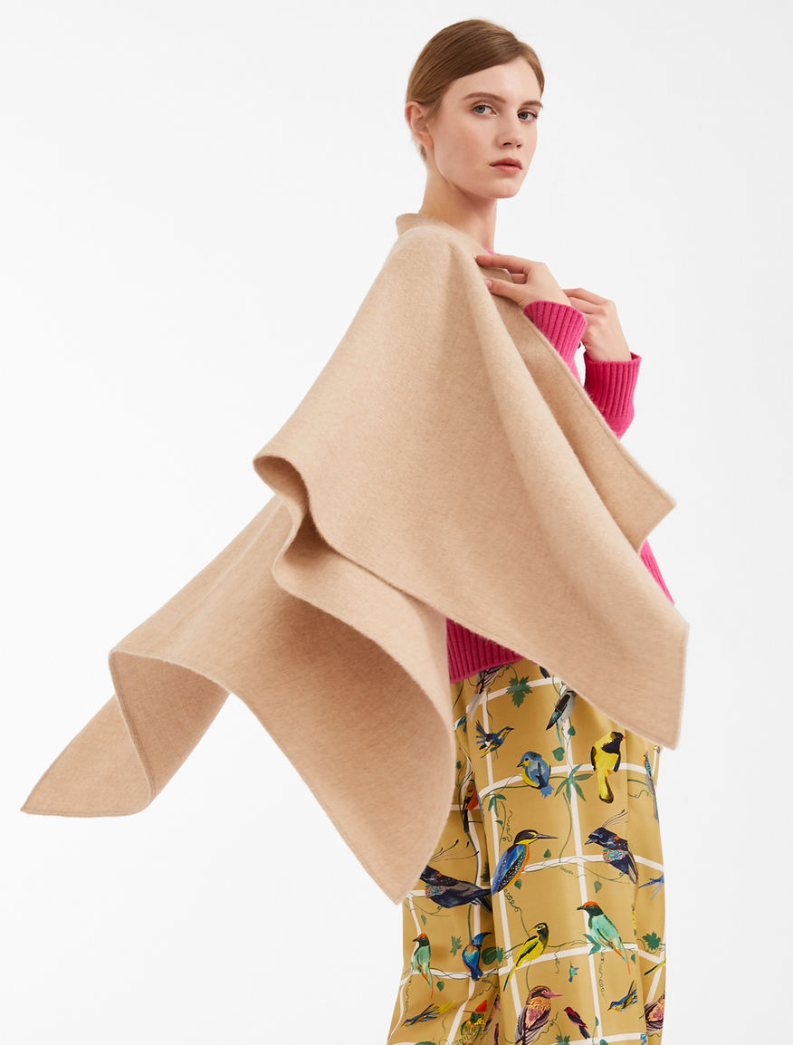 Alpaca cape Weekend Maxmara Alpaca cape Weekend Maxmara