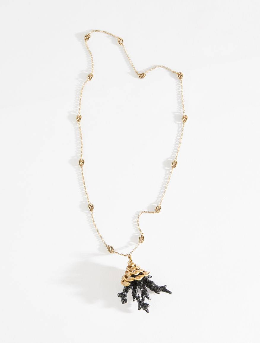 Coral pendant necklace, black - Weekend 