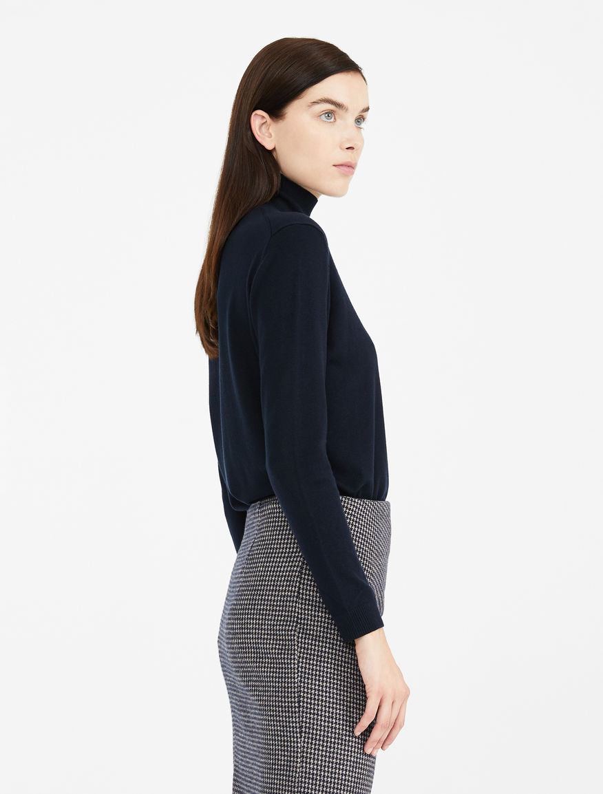Silk and wool yarn polo neck jumper Weekend Maxmara Silk and wool yarn polo neck jumper Weekend Maxmara