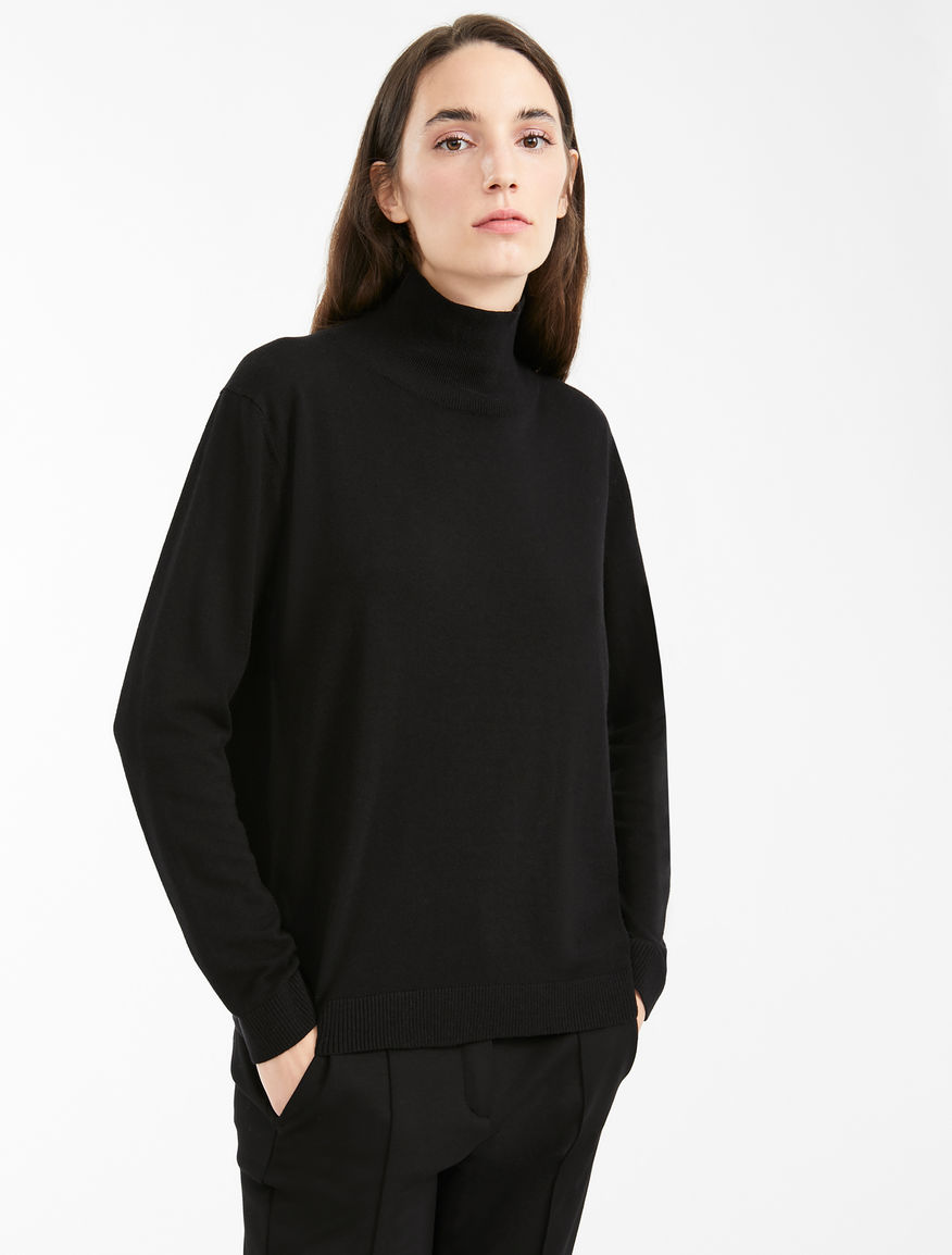 Silk and wool yarn polo neck jumper Weekend Maxmara Silk and wool yarn polo neck jumper Weekend Maxmara