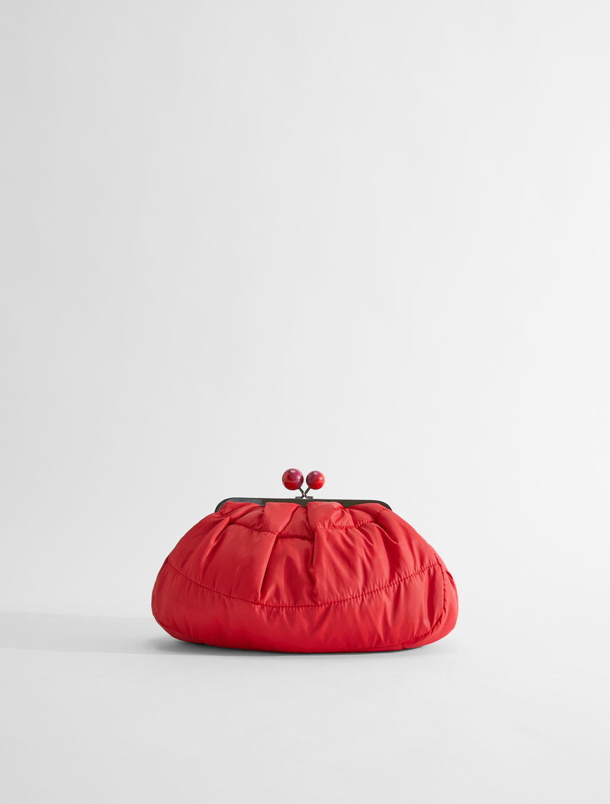 Pasticcino Bag medium in raso tecnico Weekend Maxmara Pasticcino Bag medium in raso tecnico Weekend Maxmara