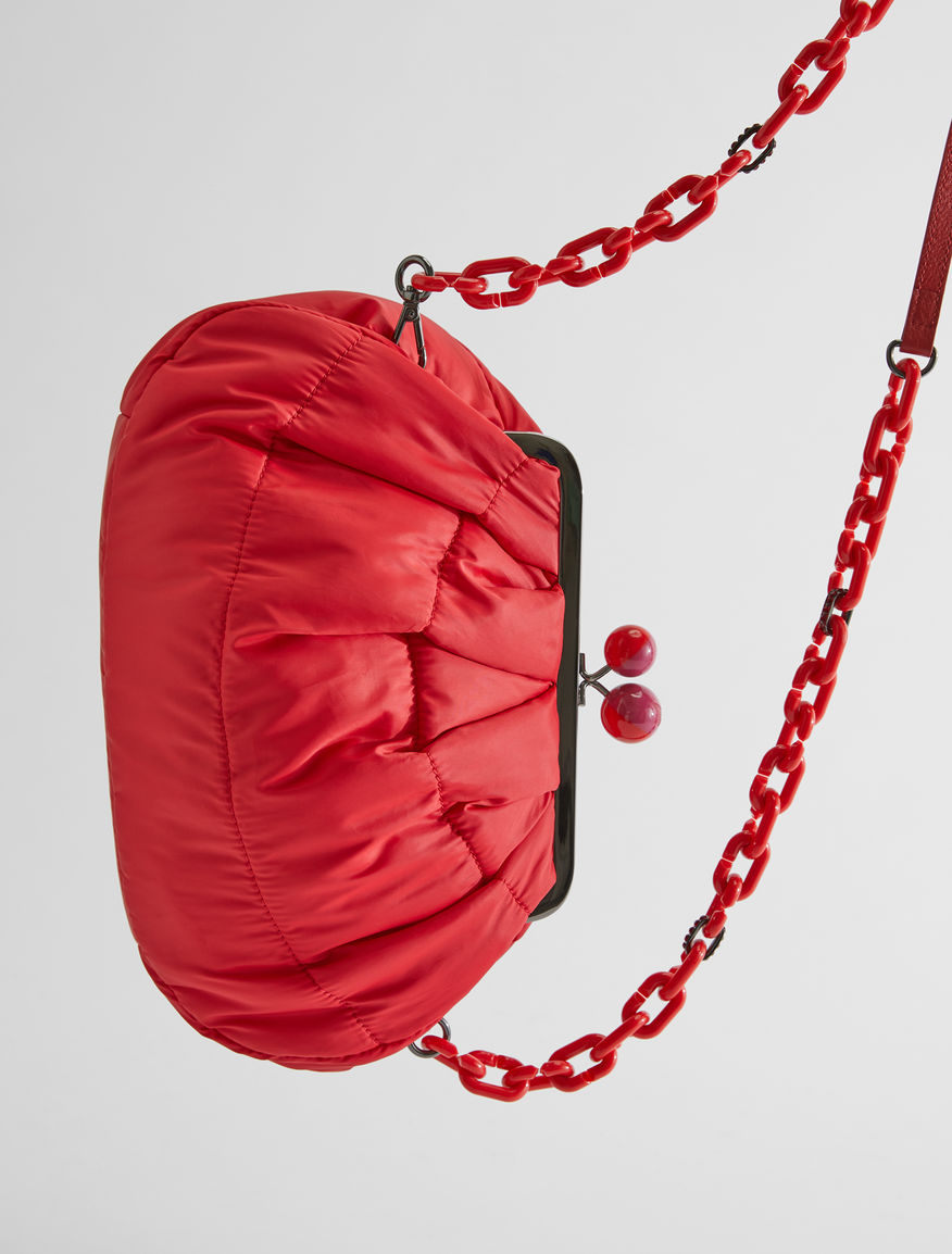 Pasticcino Bag medium in raso tecnico Weekend Maxmara Pasticcino Bag medium in raso tecnico Weekend Maxmara