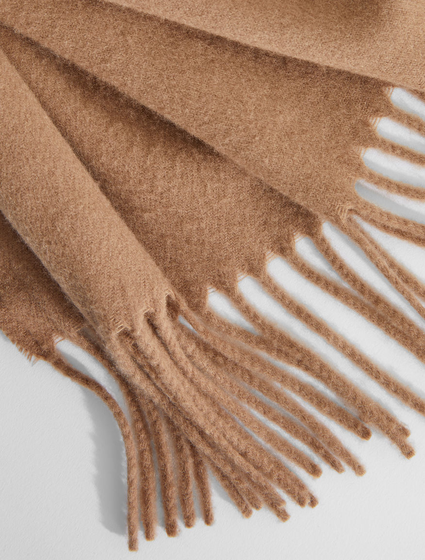 Wool stole Weekend Maxmara Wool stole Weekend Maxmara