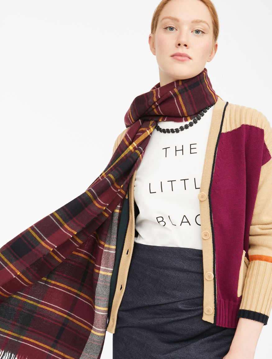 Wool stole Weekend Maxmara Wool stole Weekend Maxmara