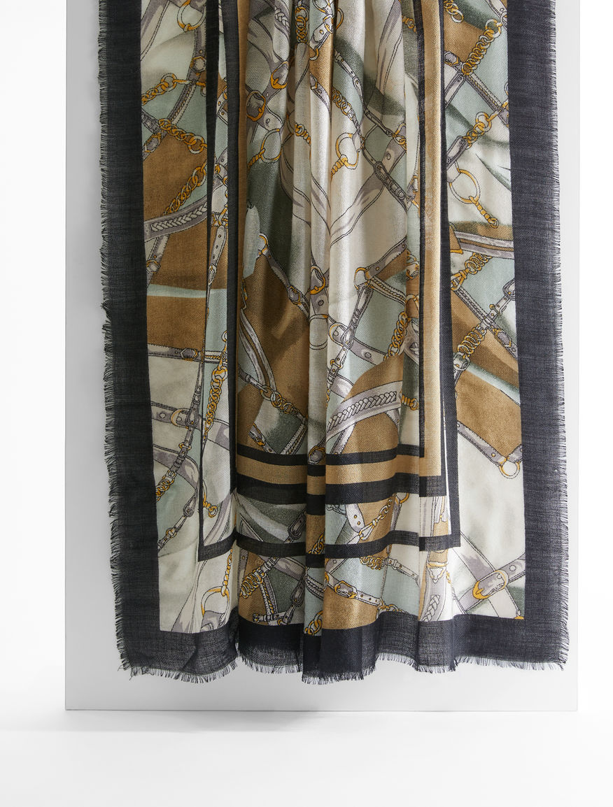 Wool yarn shawl Weekend Maxmara Wool yarn shawl Weekend Maxmara