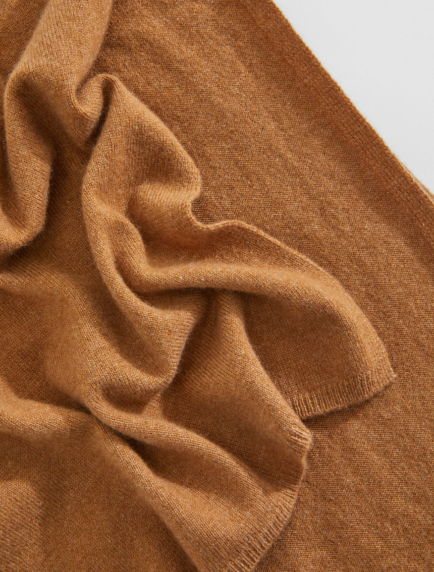 Cashmere scarf Weekend Maxmara Cashmere scarf Weekend Maxmara