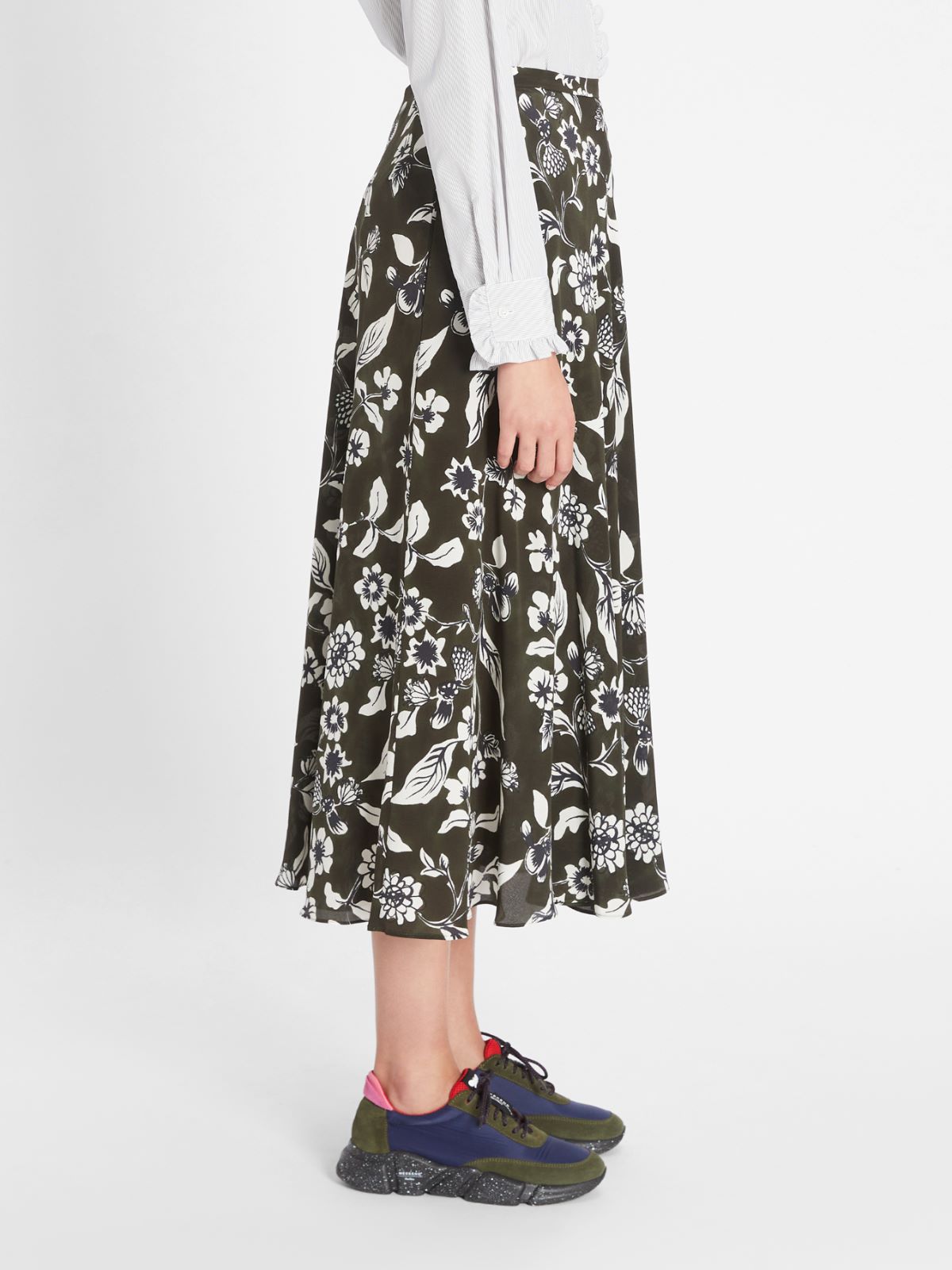 Silk crepe de chine skirt Weekend Maxmara Silk crepe de chine skirt Weekend Maxmara