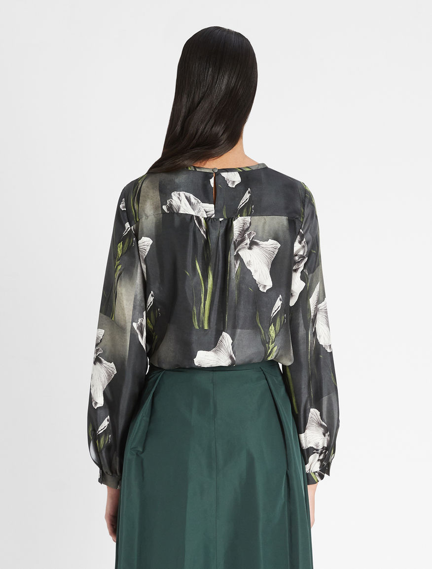 Blusa in twill di seta Weekend Maxmara Blusa in twill di seta Weekend Maxmara