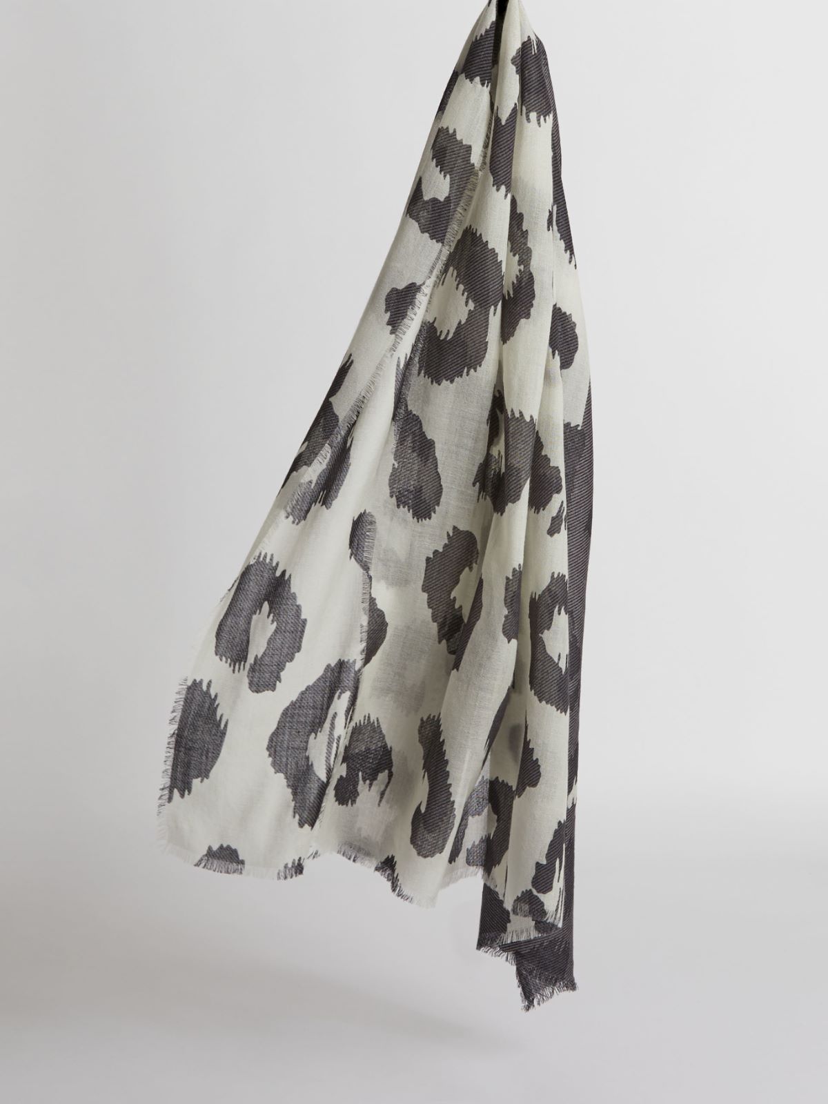 Wool scarf Weekend Maxmara Wool scarf Weekend Maxmara
