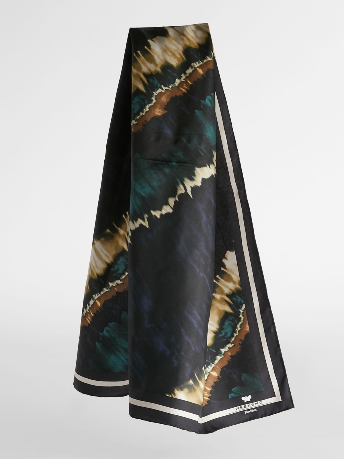 Carrè in printed silk Weekend Maxmara Carrè in printed silk Weekend Maxmara