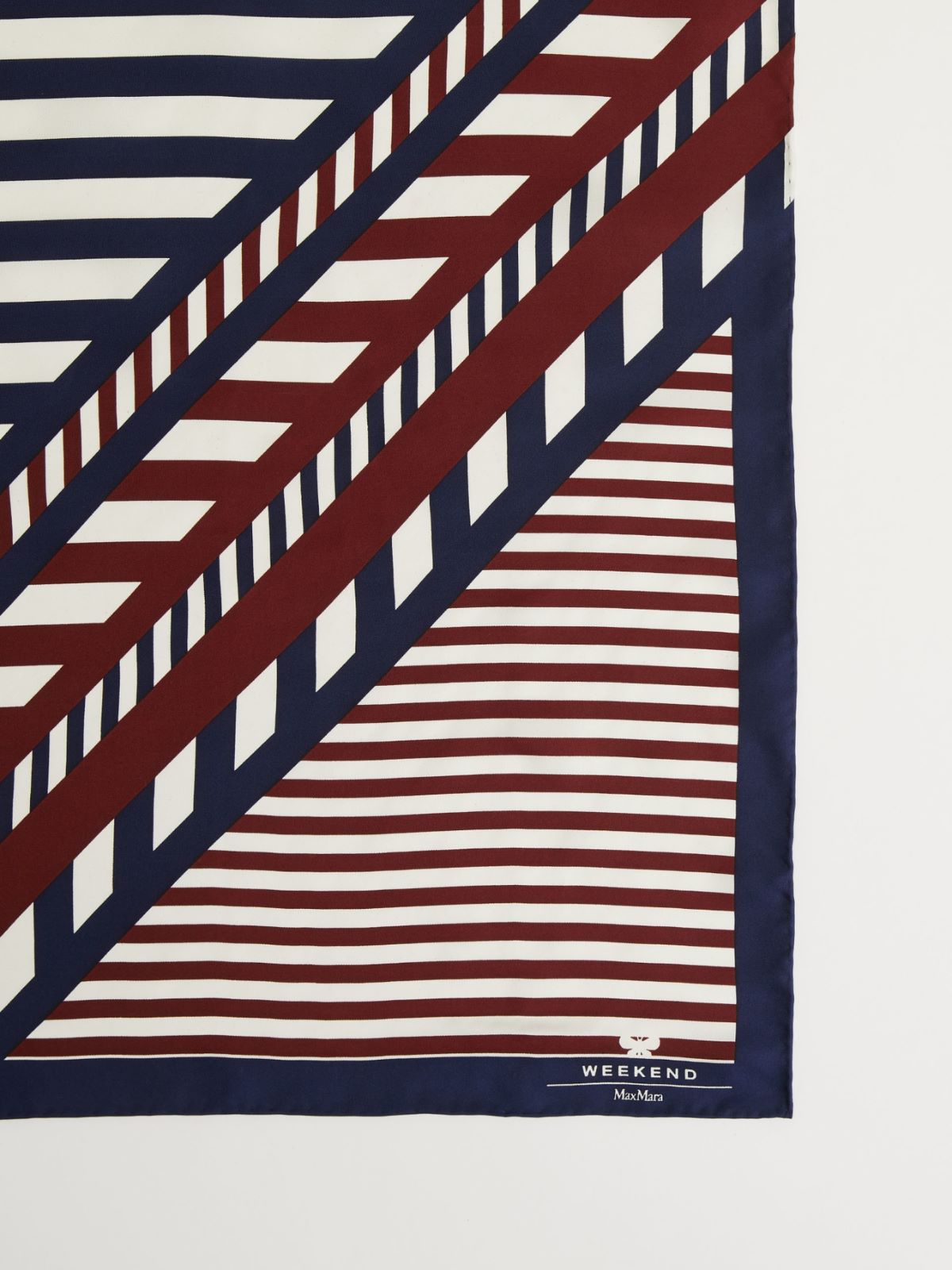 Silk twill scarf Weekend Maxmara Silk twill scarf Weekend Maxmara