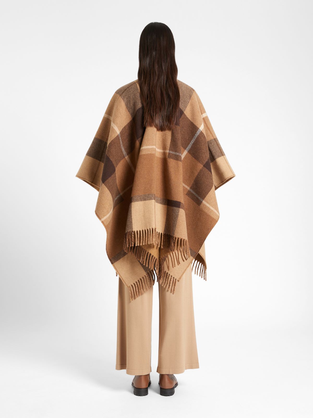 Wool blend cape Weekend Maxmara Wool blend cape Weekend Maxmara