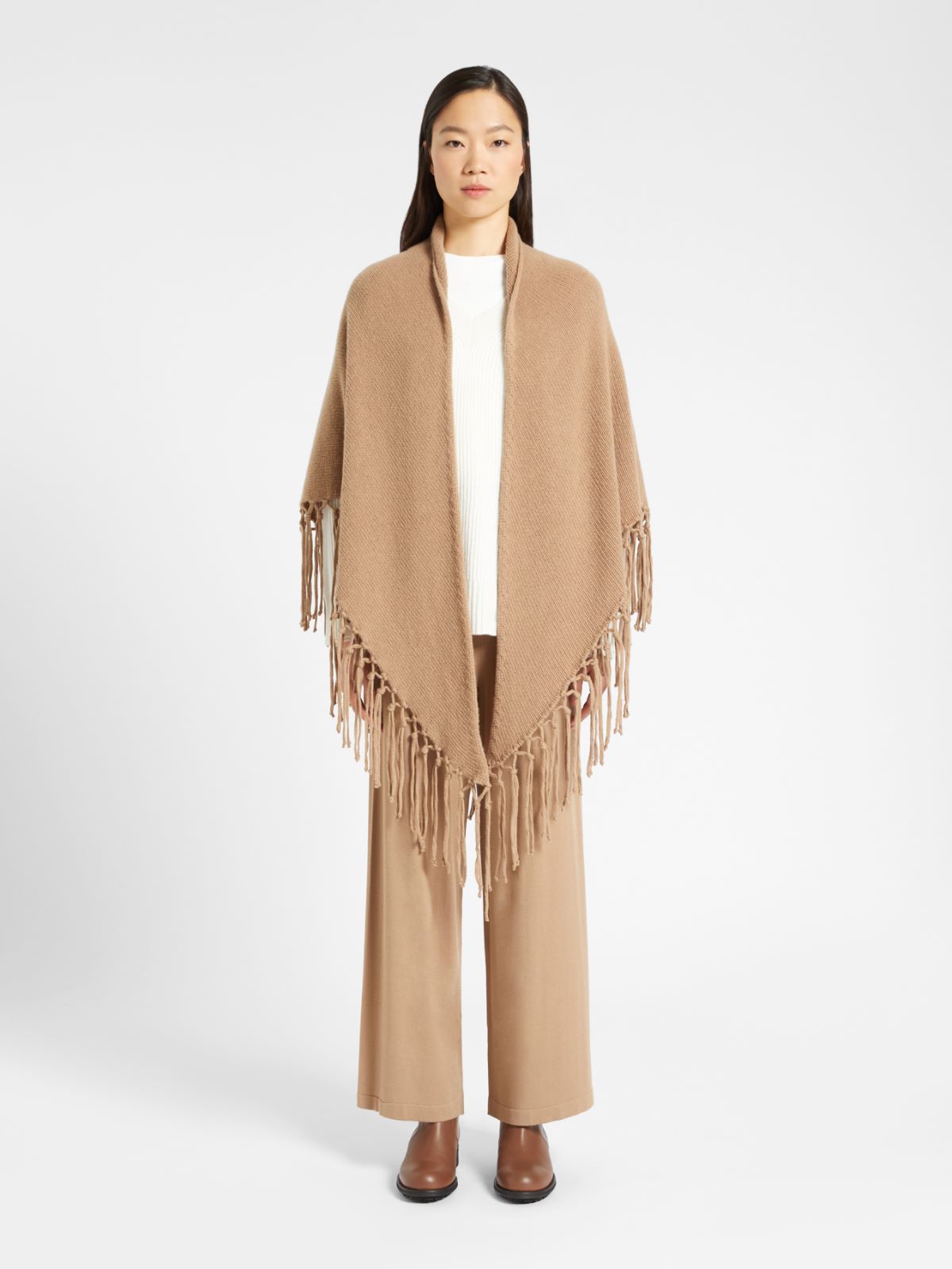 Wool triangular handkerchief Weekend Maxmara Wool triangular handkerchief Weekend Maxmara