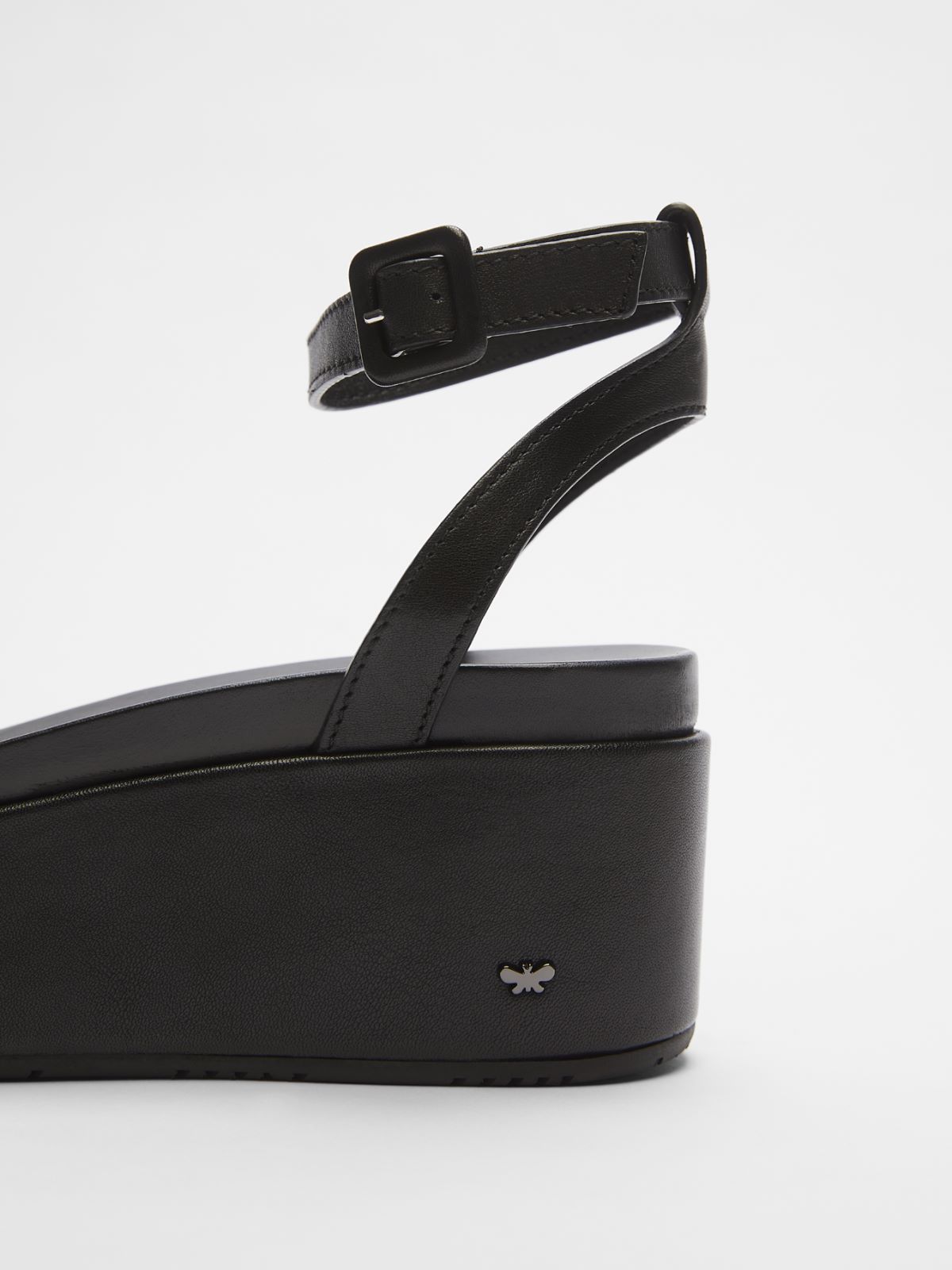 Leather sandals Weekend Maxmara Leather sandals Weekend Maxmara