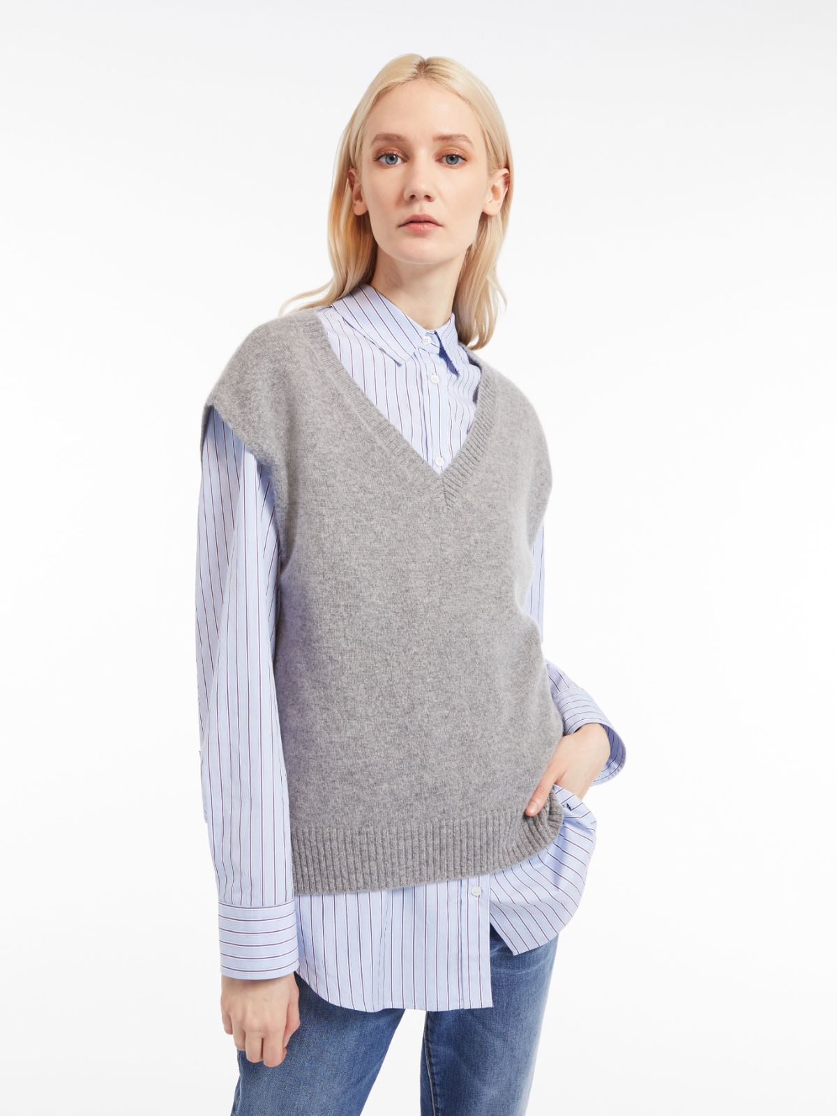 Cashmere-knit gilet Weekend Maxmara Cashmere-knit gilet Weekend Maxmara