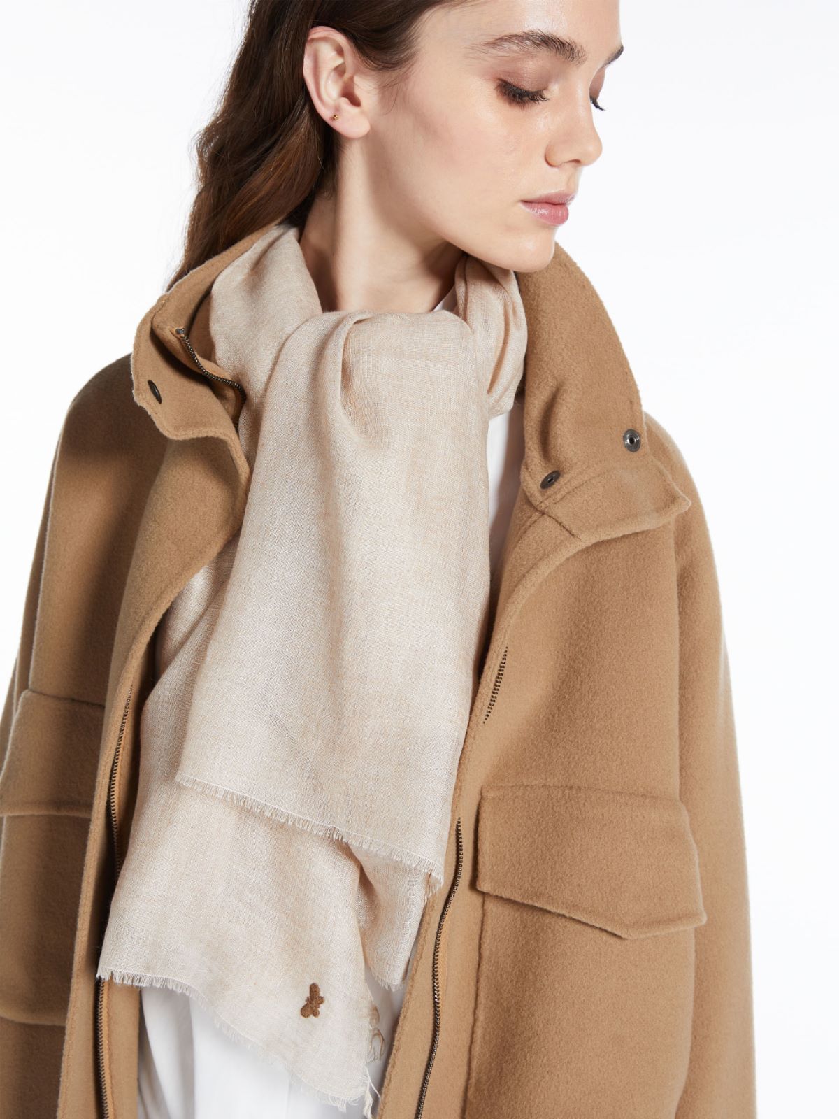 Viscose and cashmere stole - CAMEL - Weekend Max Mara - 4