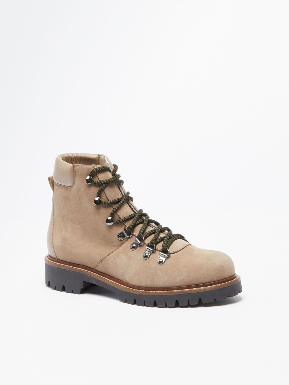 Water-repellent Nubuck leather mountain boots Weekend Maxmara