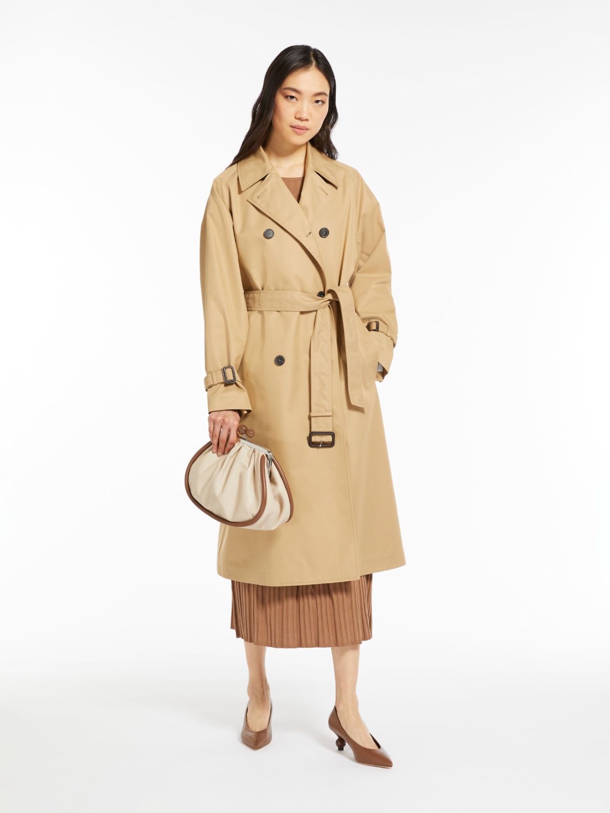 Medium Nappa leather Pasticcino Bag, sand | Weekend Max Mara