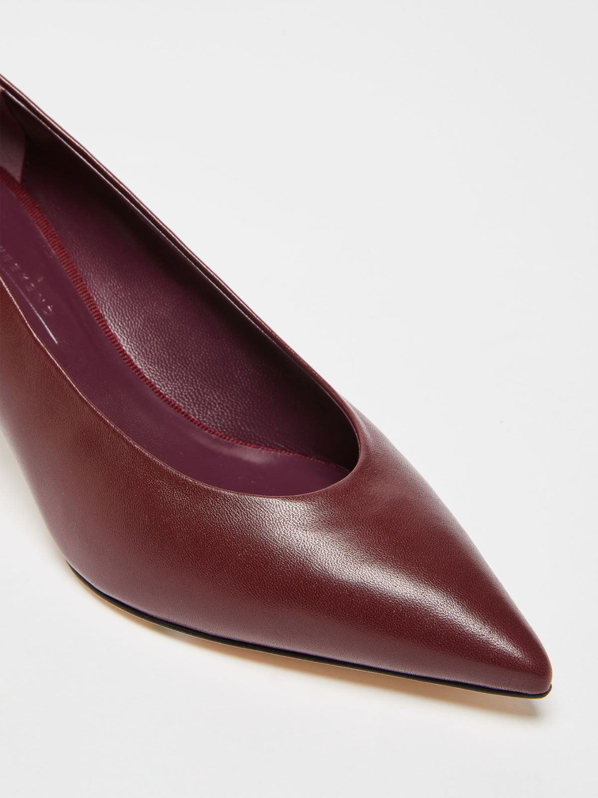 Nappa leather court shoes - BORDEAUX - Weekend Max Mara - 4