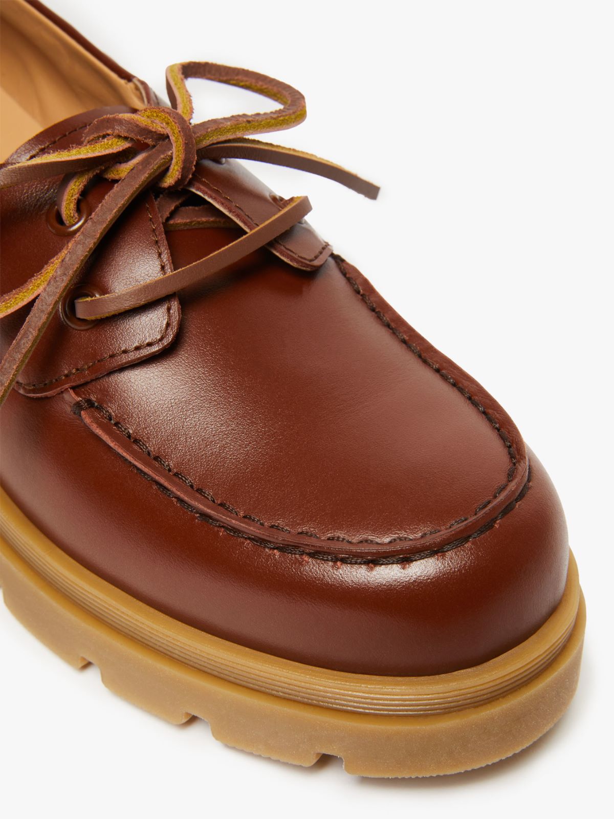 Leather moccasins, tobacco | Weekend Max Mara