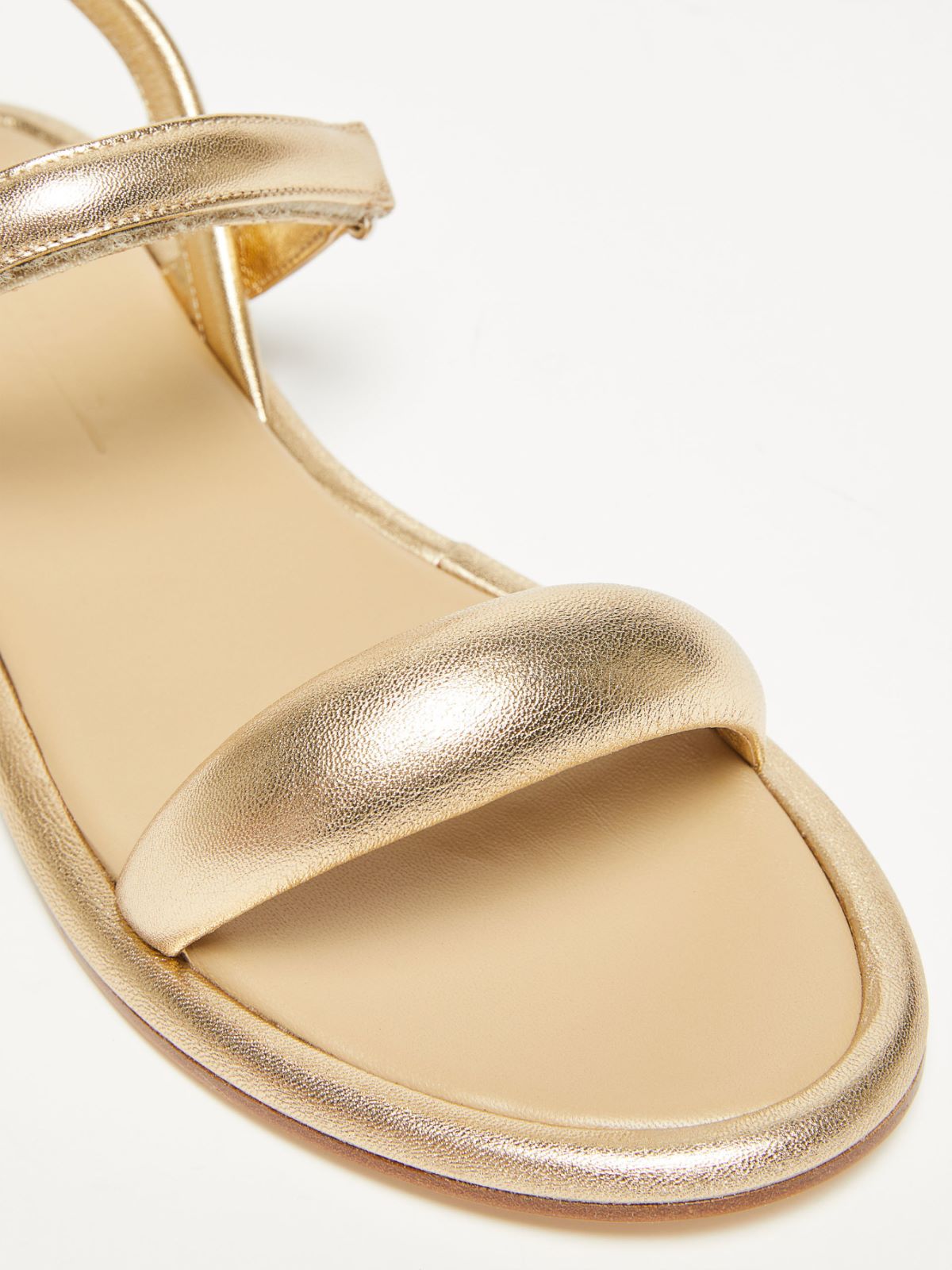 Sandals in nappa leather - GOLD - Weekend Max Mara - 4