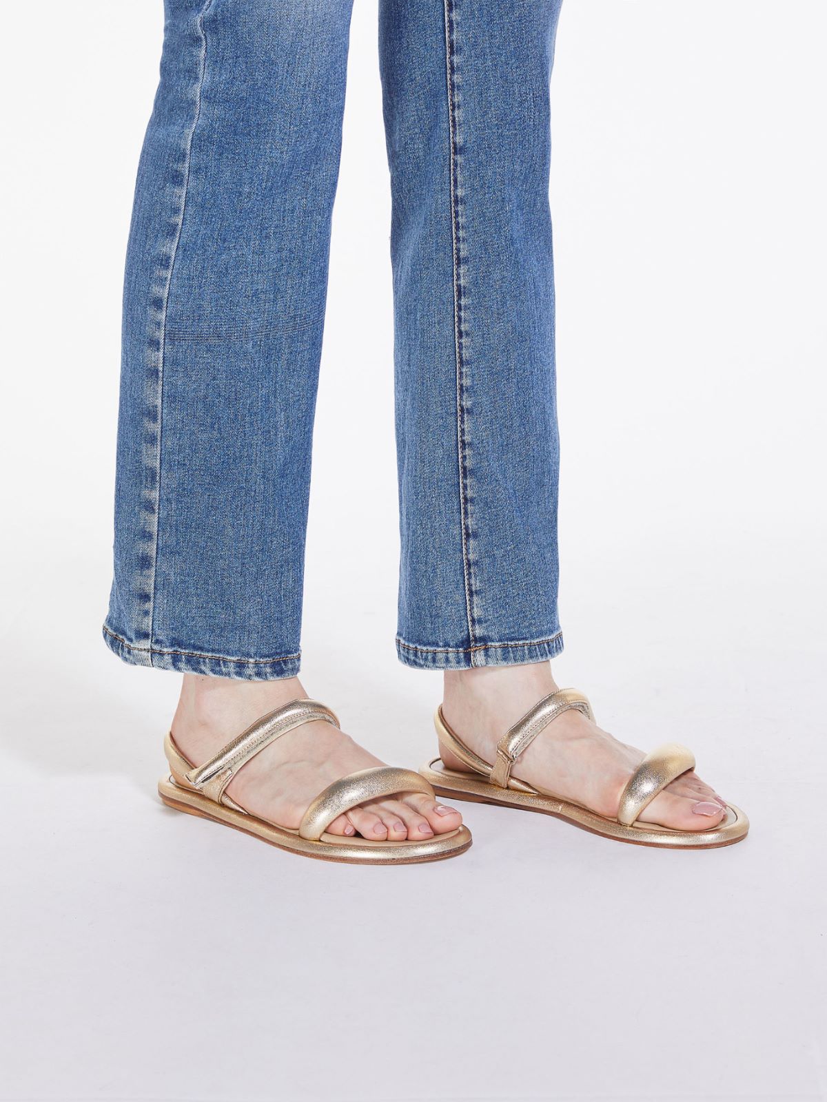 Sandals in nappa leather - GOLD - Weekend Max Mara - 6