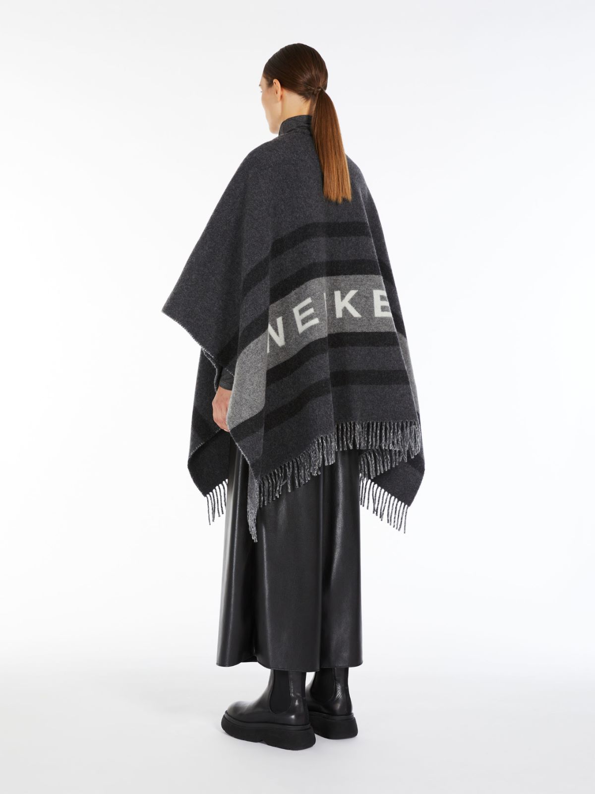 Wool blend cloak, dark grey | Weekend Max Mara