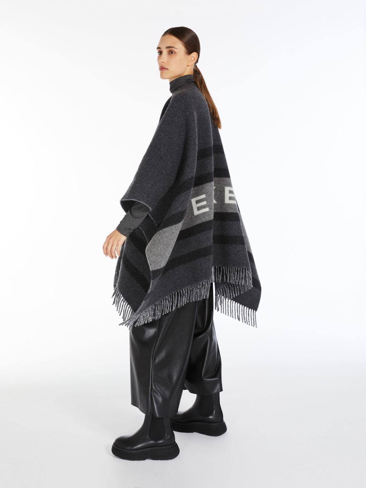Wool blend cloak, dark grey | Weekend Max Mara