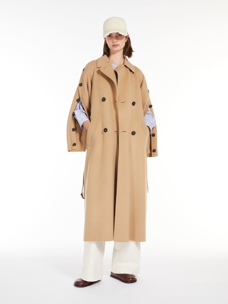 Women s Coats Peacoats Trenches and Jackets Weekend Max Mara