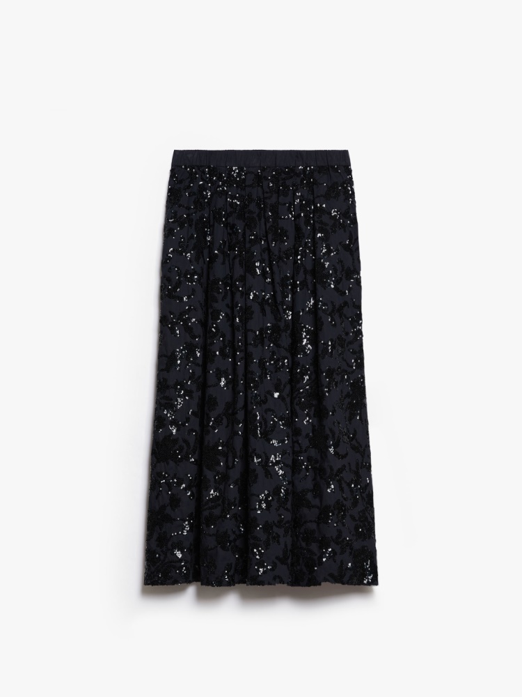 Elegant Skirts, Mini Skirts, Full and Midi Skirts | Weekend Max Mara