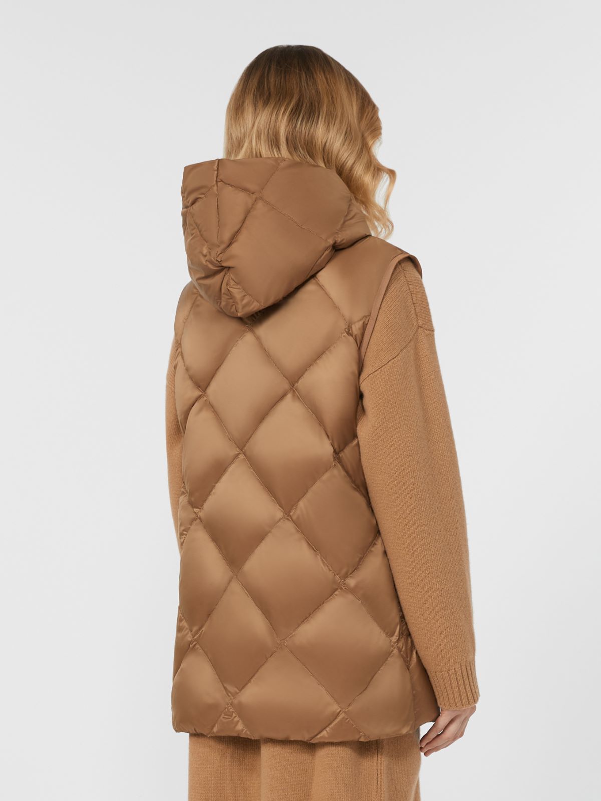 Gilet in water-repellent tech fabric - CAMEL - Weekend - 3