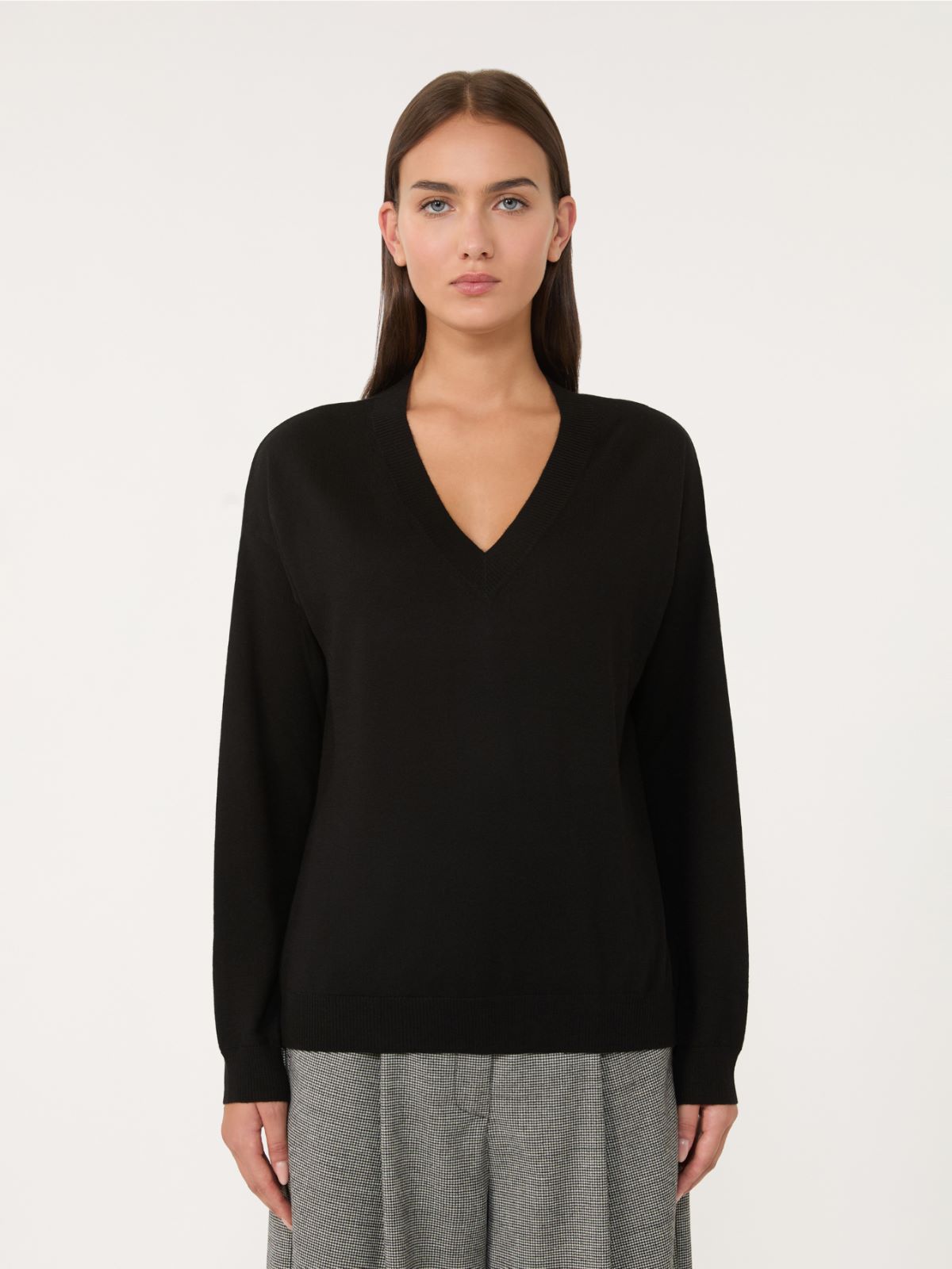 Wool and cashmere V-neck jumper - BLACK - Weekend - 2