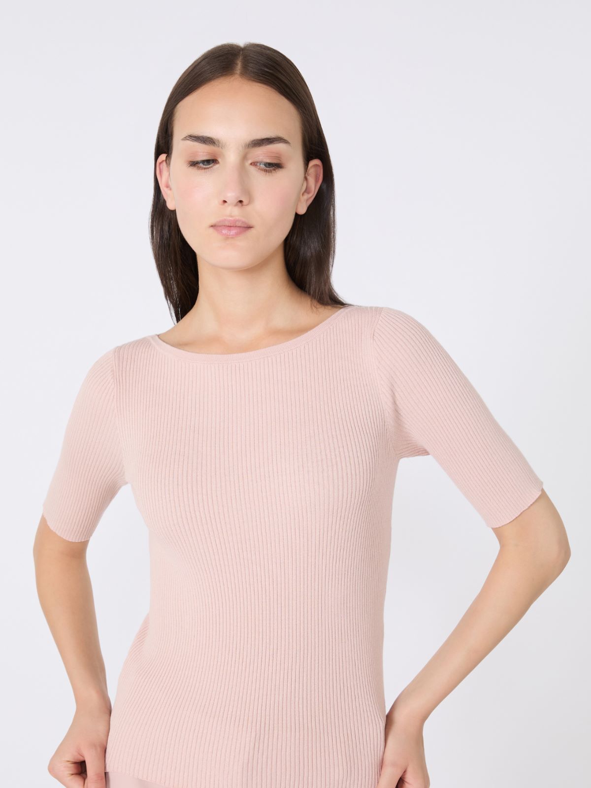 Slim-fit stretch viscose T-shirt - POWDER - Weekend - 4