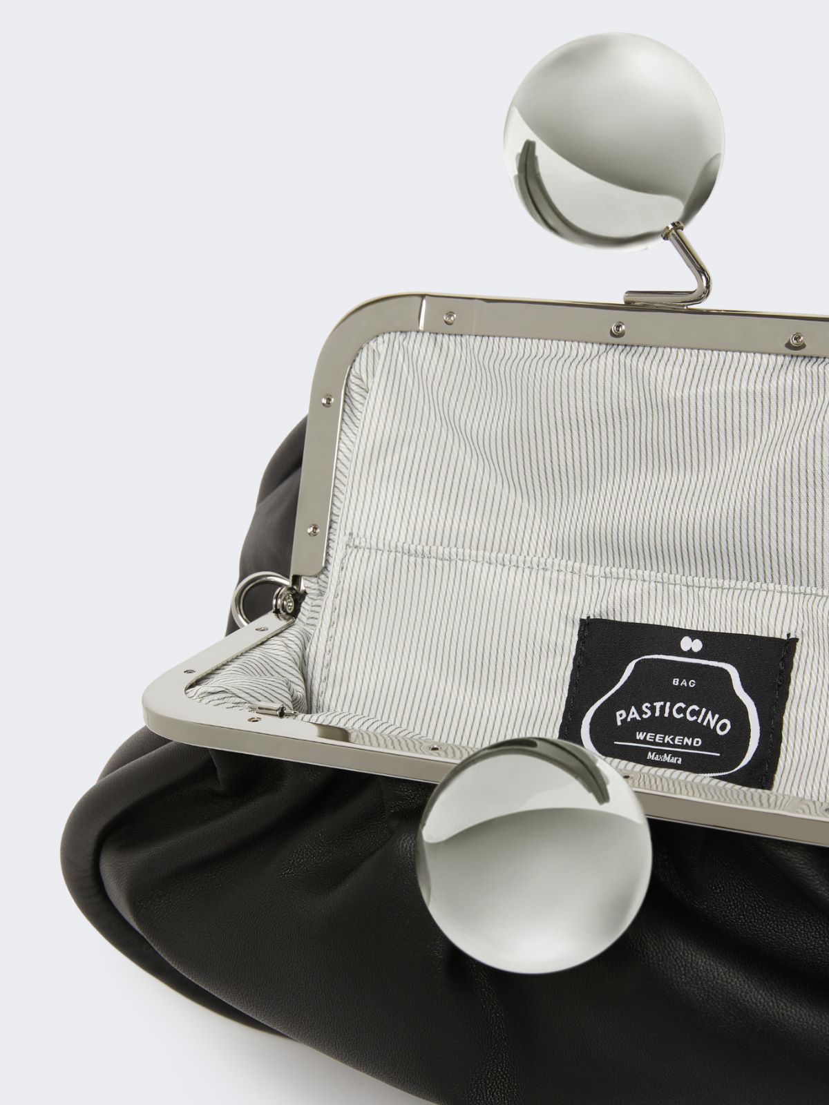 Medium Pasticcino Bag in glossy nappa leather - BLACK - Weekend - 6