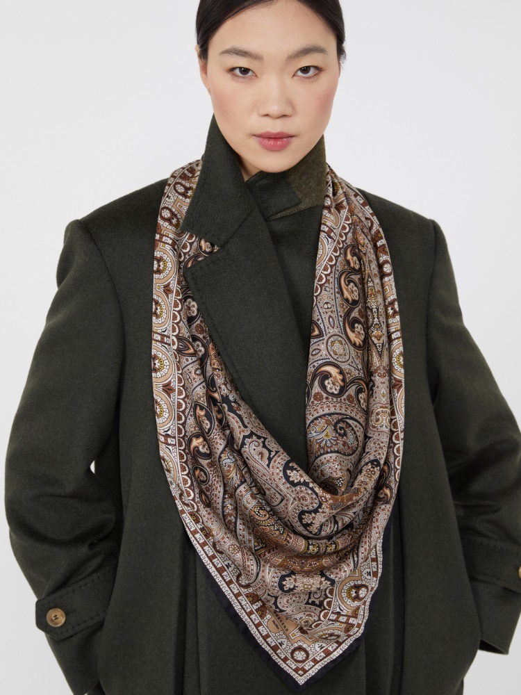 Printed silk twill scarf - BLACK - Weekend - 2