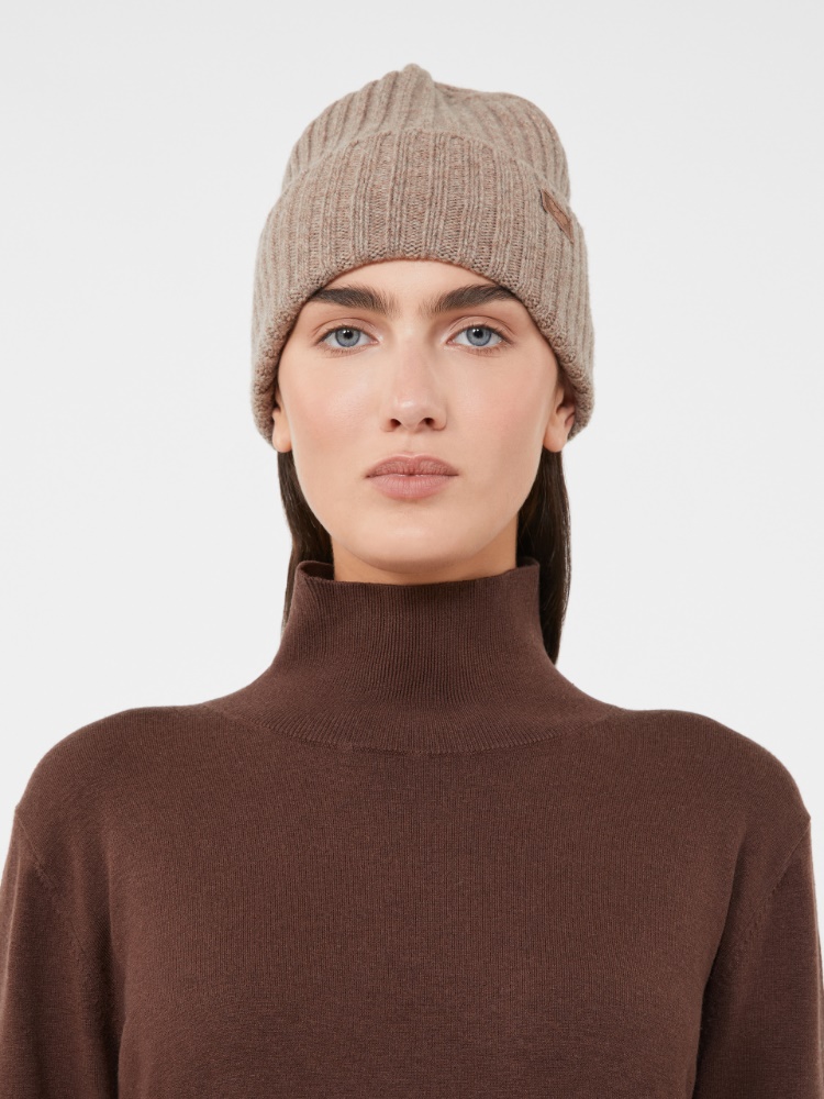 Wool yarn beanie - BROWN - Weekend - 6