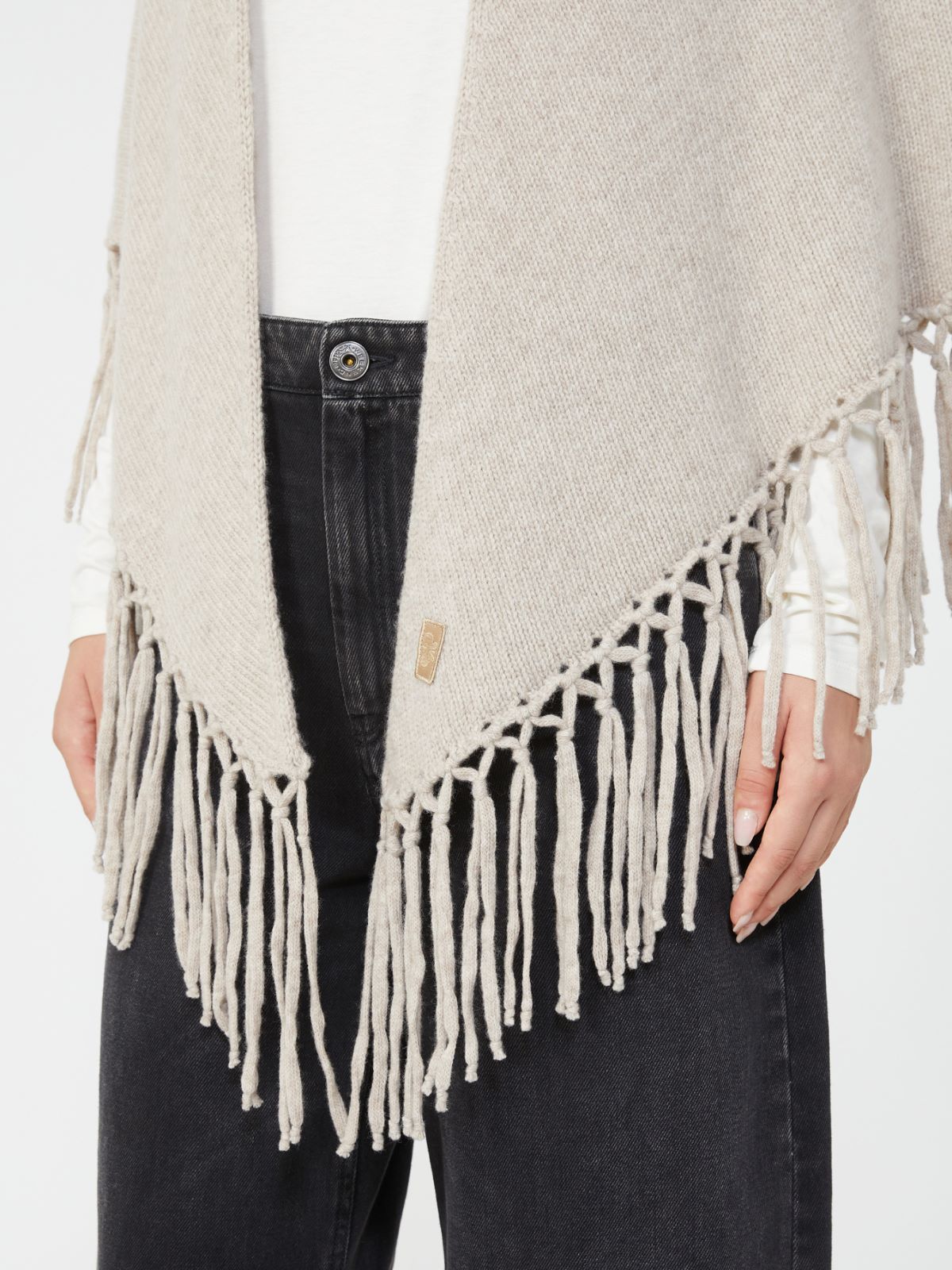 Wool shawl with fringes - BEIGE - Weekend - 4