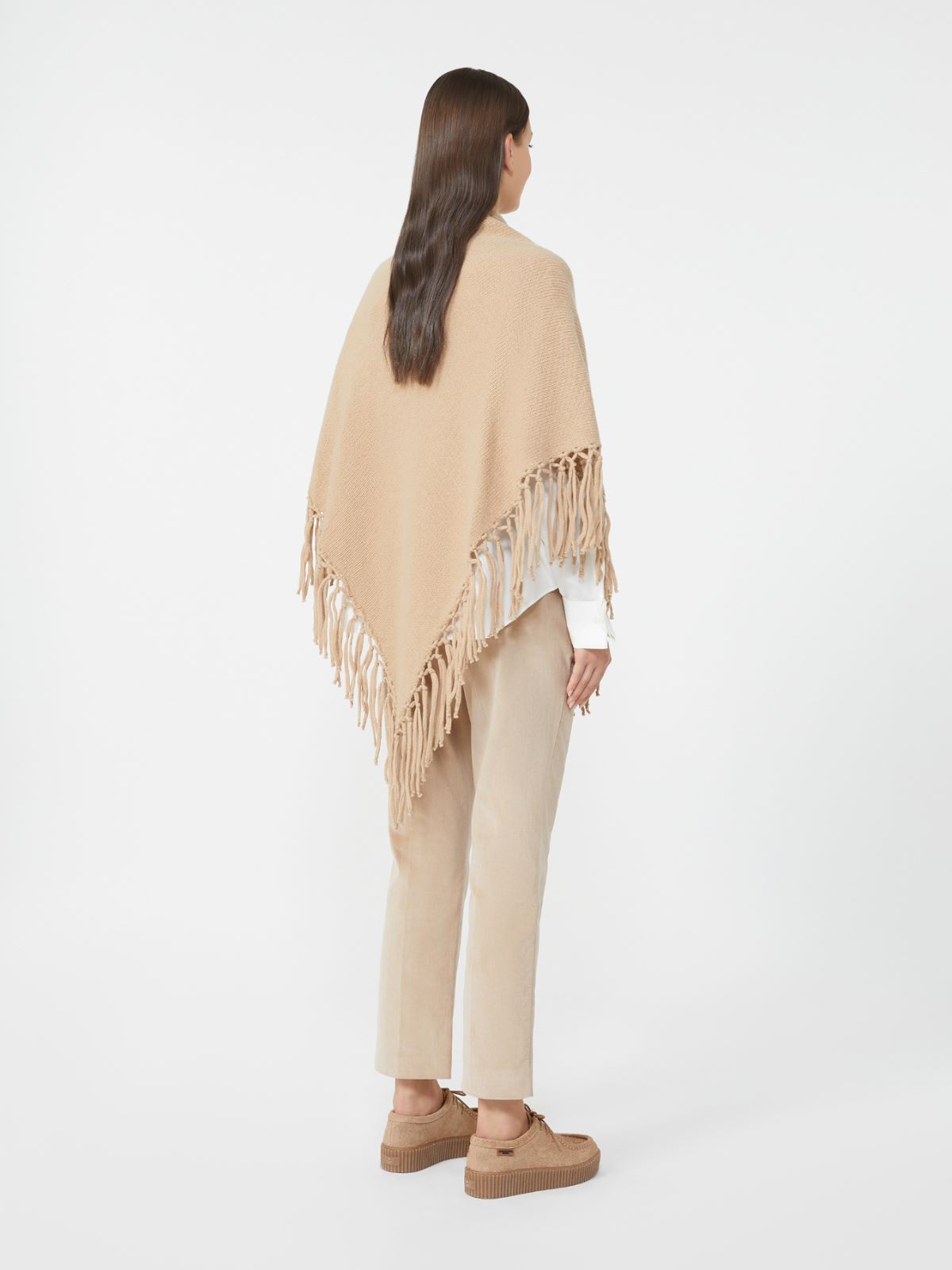 Wool shawl with fringes - CAMEL - Weekend - 3