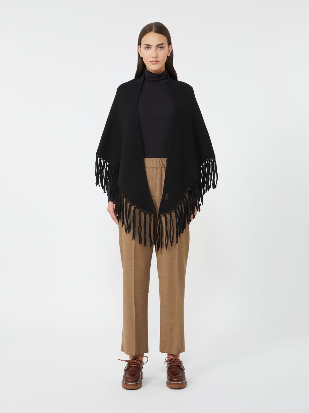 Wool shawl with fringes - BLACK - Weekend - 2