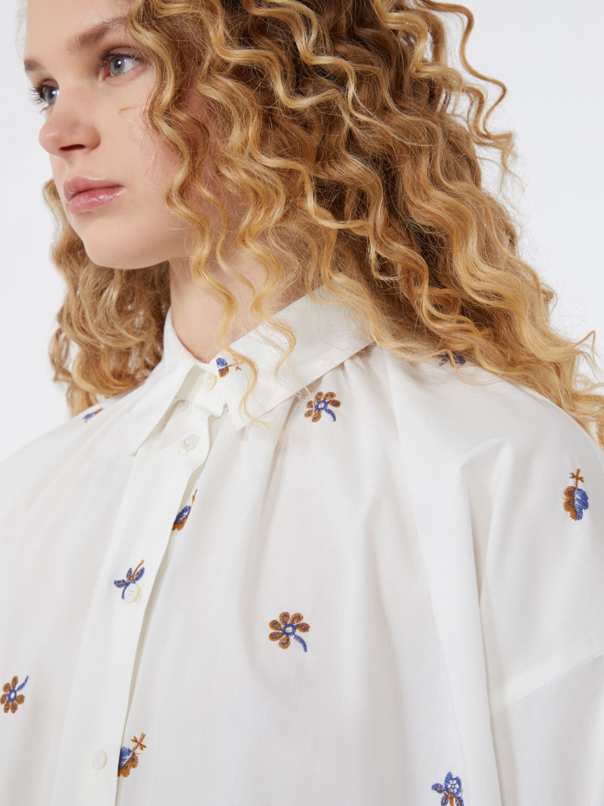Poplin shirt with embroidery - WHITE - Weekend - 5