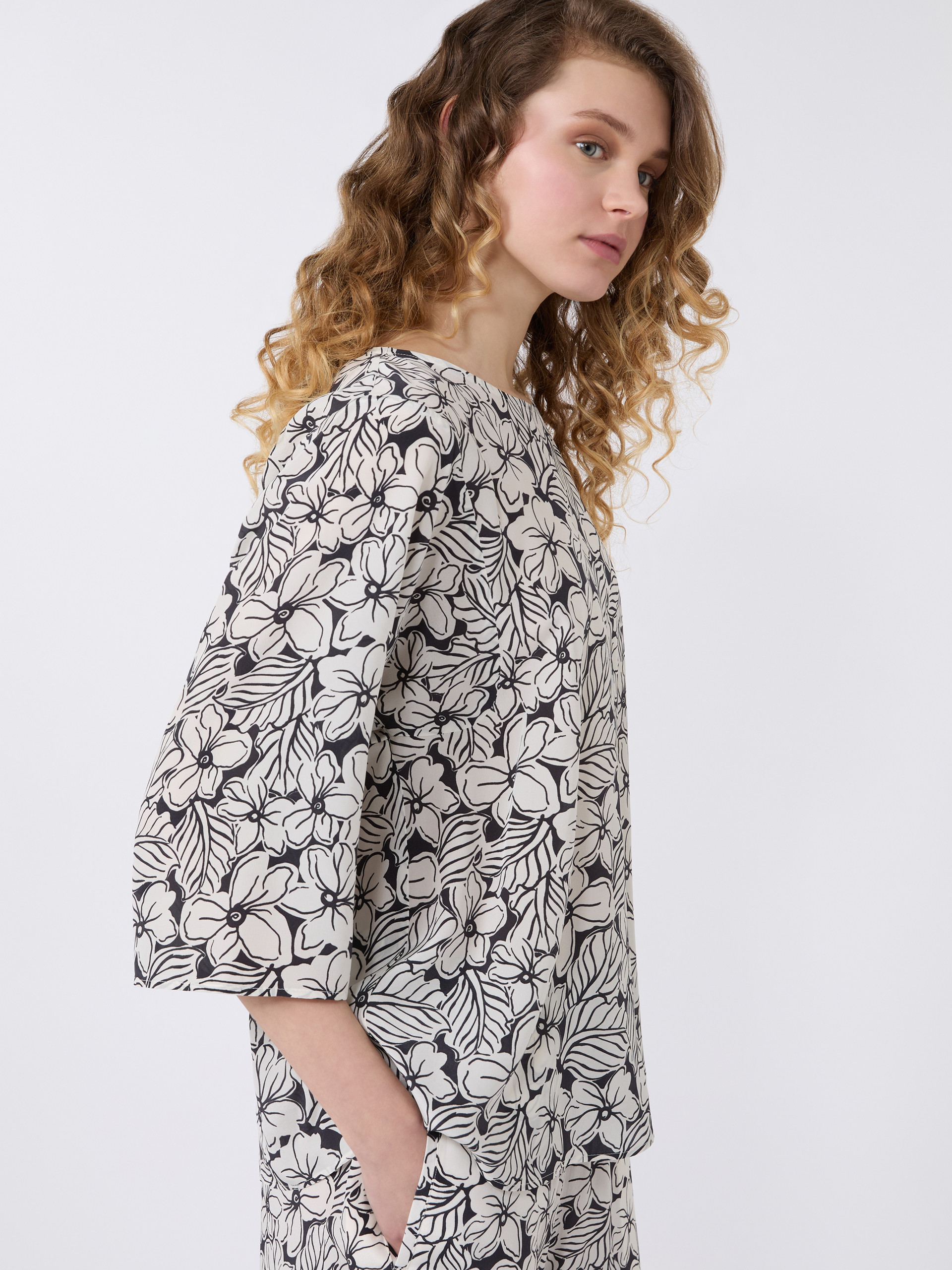Printed silk crêpe de Chine blouse - BLACK - Weekend Max Mara - 4