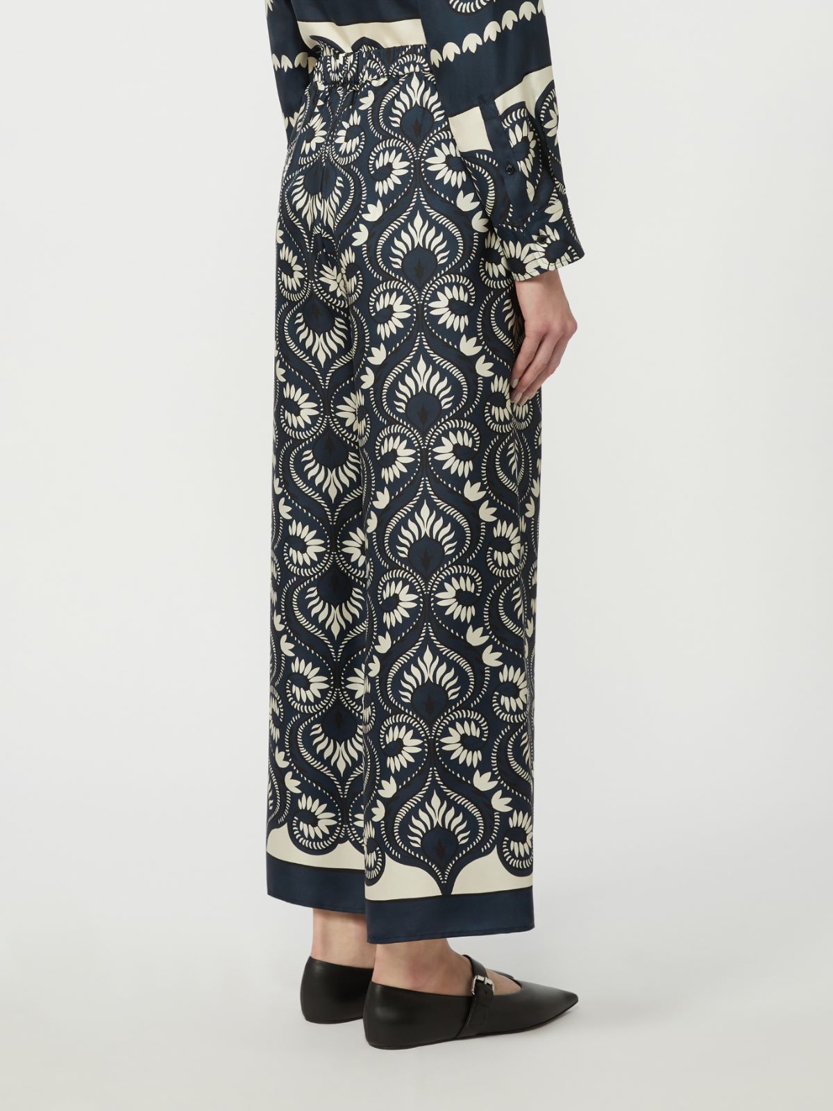Fluid printed silk trousers - NAVY - Weekend - 3