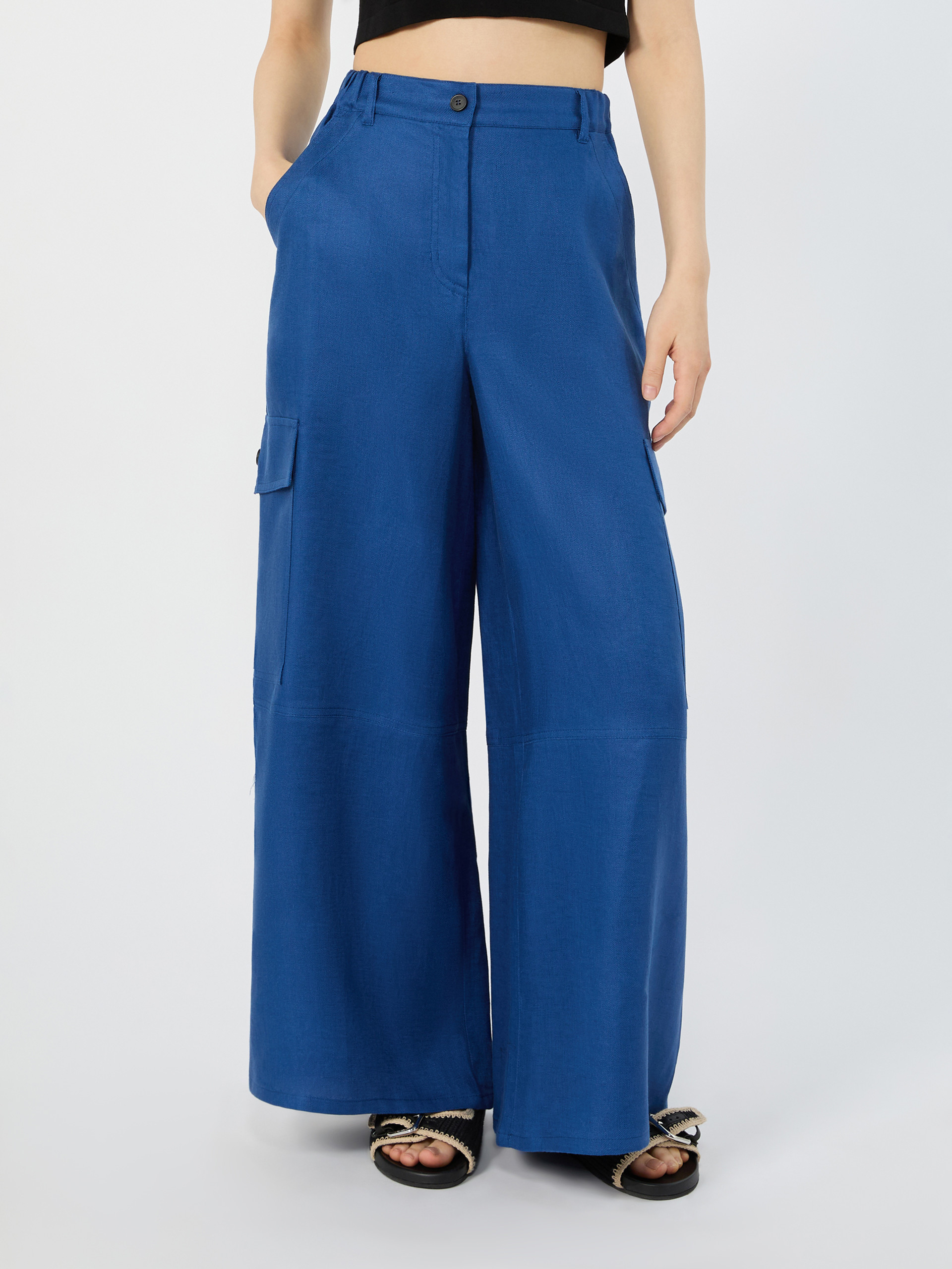 Linen gabardine cargo trousers - CORNFLOWER BLUE - Weekend Max Mara - 2