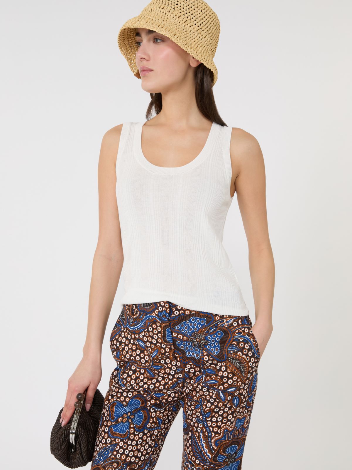 Viscose yarn sleeveless jumper - WHITE - Weekend - 4